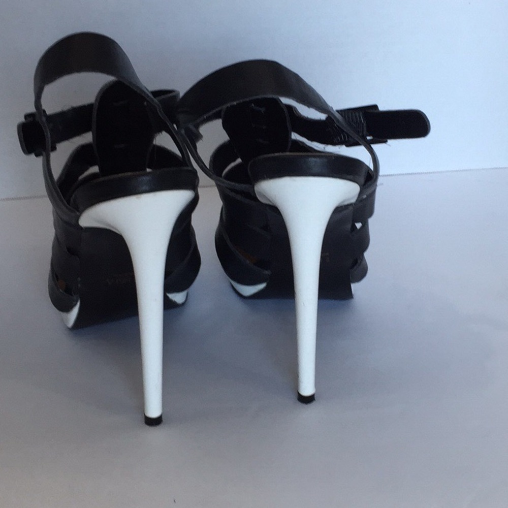 Black and White Heels - Picture 3 of 4